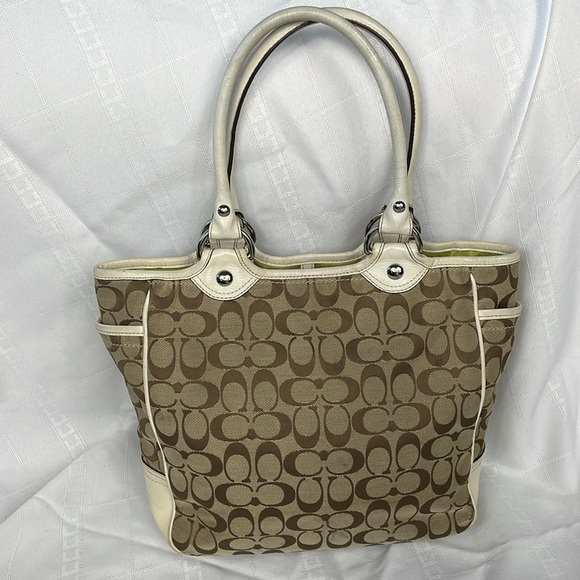 SOLD Coach Bleeker Signature Flower Floral Daisy Bag Tote Shopper Tan F14724 - Picture 6 of 17
